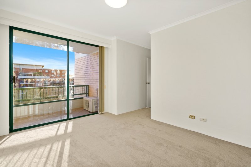Photo - 100/8-14 Willock Avenue, Miranda NSW 2228 - Image 5