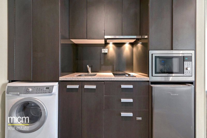 Photo - 1008/181 Abeckett Street, Melbourne VIC 3000 - Image 3