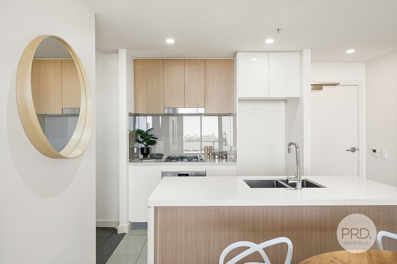 Photo - 1008/3 Nipper Street, Homebush NSW 2140 - Image 3