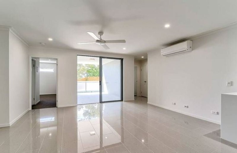 Photo - 1008/8 Lochaber Street, Dutton Park QLD 4102 - Image 2