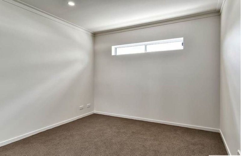 Photo - 1008/8 Lochaber Street, Dutton Park QLD 4102 - Image 4