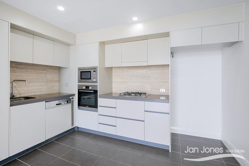 Photo - 1008/99 Marine Parade, Redcliffe QLD 4020 - Image 6