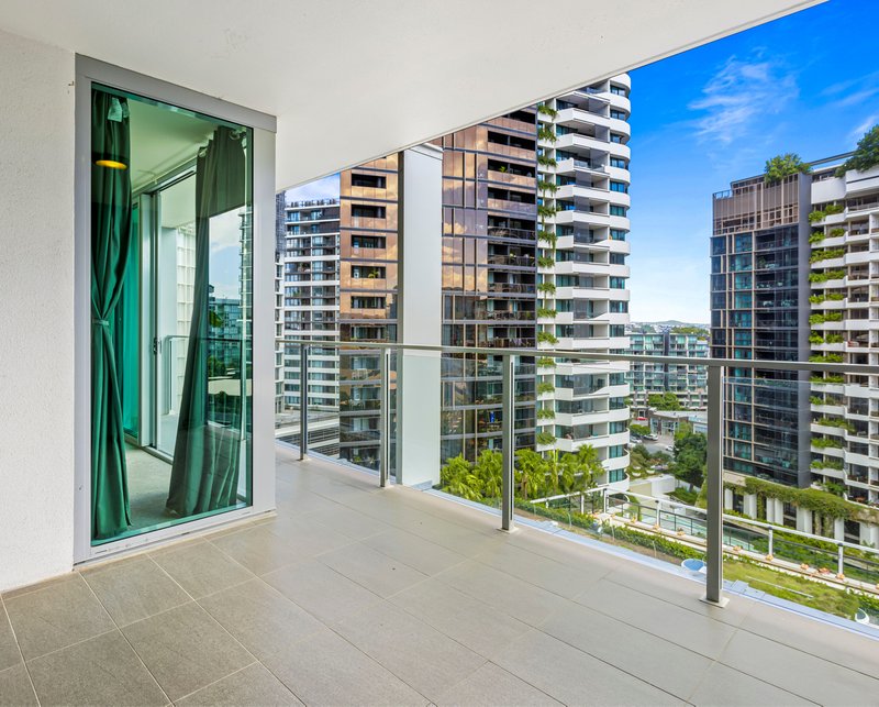 1009/30 Festival Place, Newstead QLD 4006