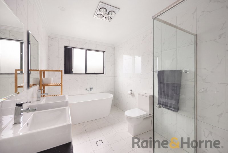 Photo - 100B Audley Circuit, Gregory Hills NSW 2557 - Image 4