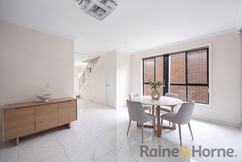 Photo - 100B Audley Circuit, Gregory Hills NSW 2557 - Image 6