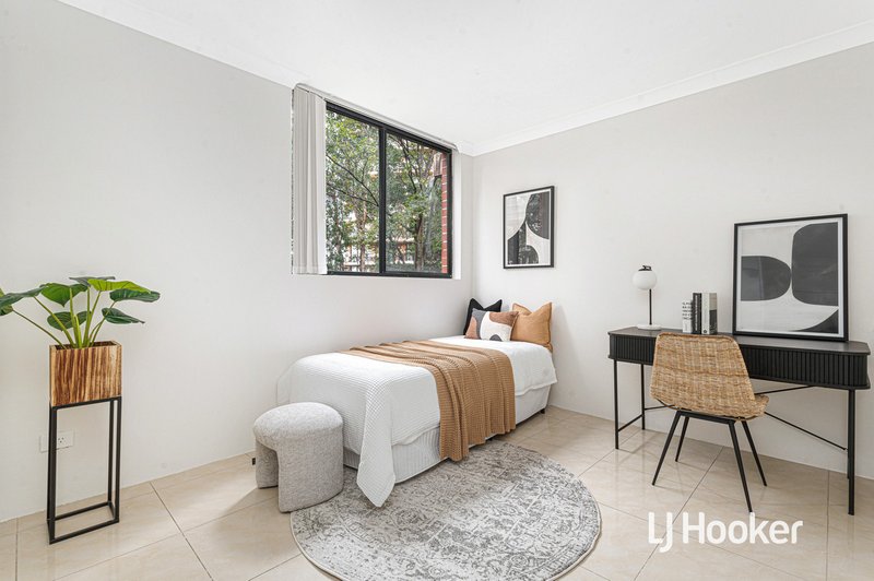 Photo - 10/1-4 The Crescent, Strathfield NSW 2135 - Image 8