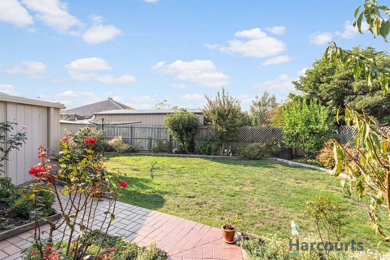 Photo - 101 Albany Drive, Mulgrave VIC 3170 - Image 9