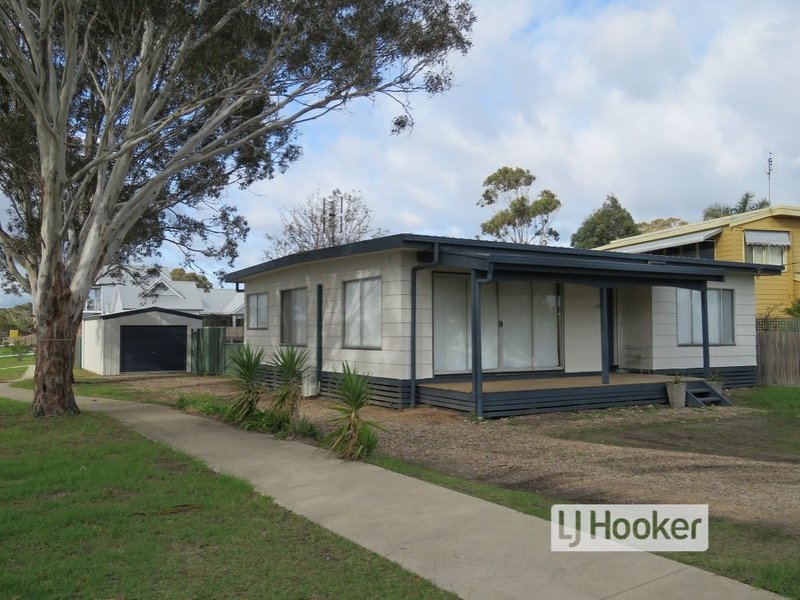 101 Bay Road, Eagle Point VIC 3878