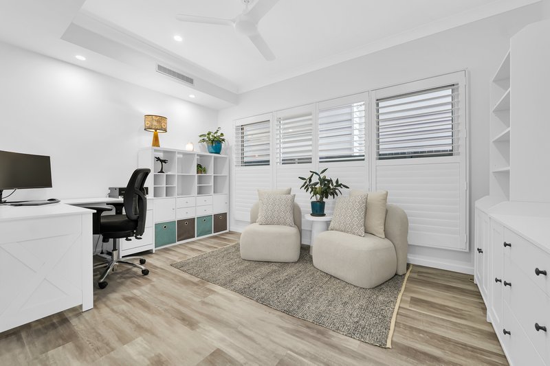 Photo - 101 Borden Street, Sherwood QLD 4075 - Image 6