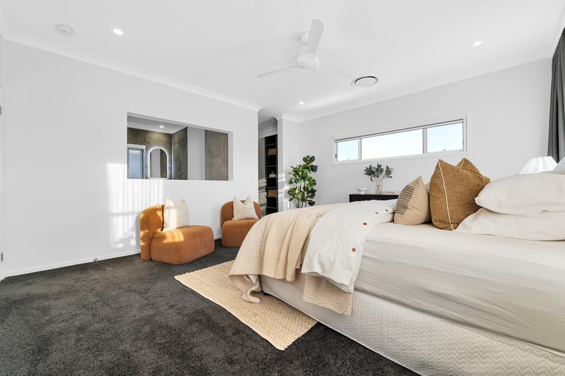 Photo - 101 Borden Street, Sherwood QLD 4075 - Image 11