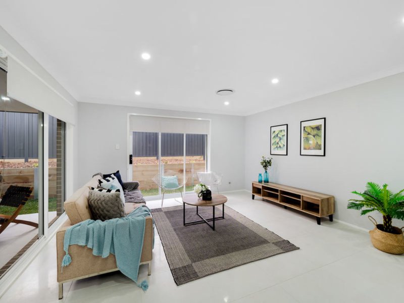 Photo - 101 Brighton Street, Riverstone NSW 2765 - Image 4