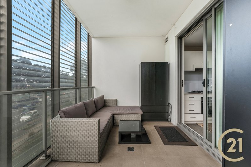 Photo - 10/1 Browne Parade, Warwick Farm NSW 2170 - Image 6