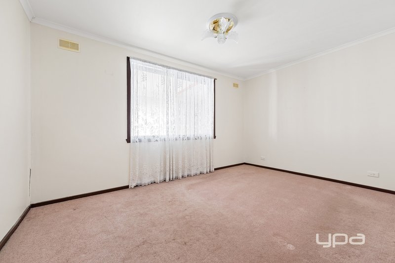 Photo - 101 Concord Circuit, Albanvale VIC 3021 - Image 7