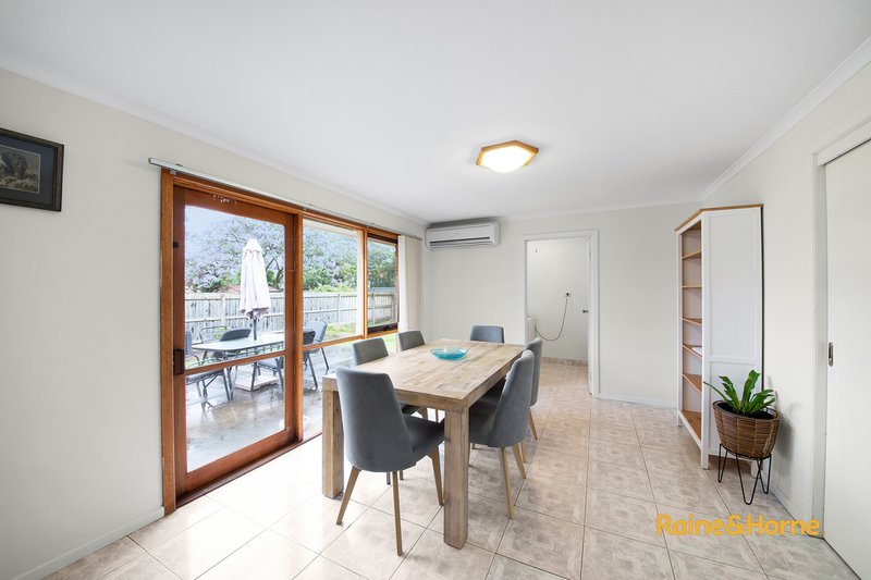 Photo - 101 Courtenay Avenue, Cranbourne North VIC 3977 - Image 4