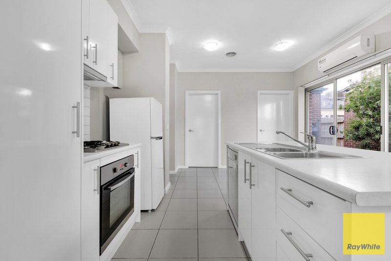 Photo - 101 Emperor Parade, Tarneit VIC 3029 - Image 5