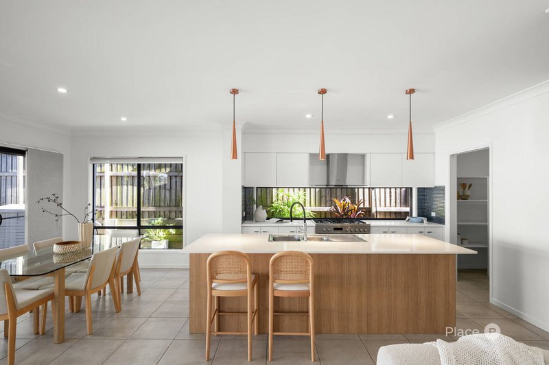 Photo - 101 Erica Street, Cannon Hill QLD 4170 - Image 3