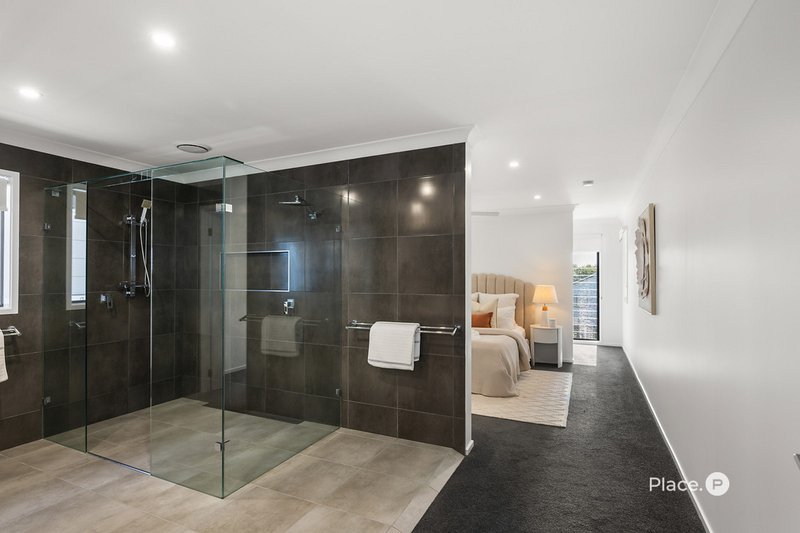 Photo - 101 Erica Street, Cannon Hill QLD 4170 - Image 11