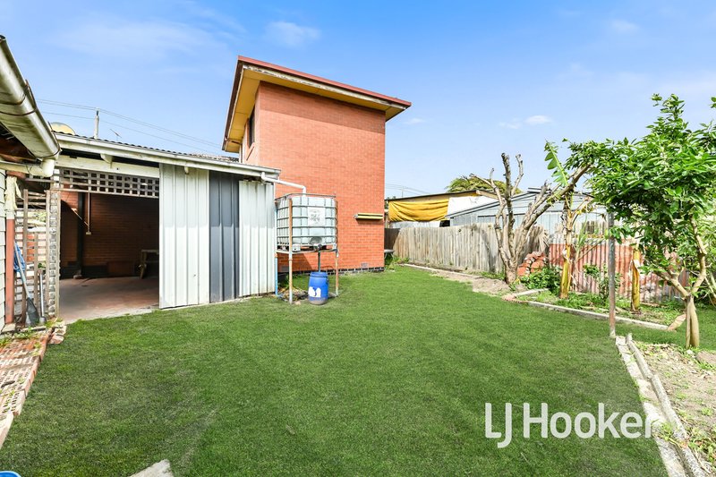 Photo - 101 Fordholm Road, Hampton Park VIC 3976 - Image 10