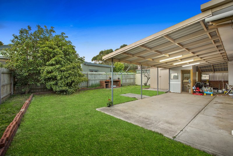 Photo - 101 Garden Grove Drive, Mill Park VIC 3082 - Image 7