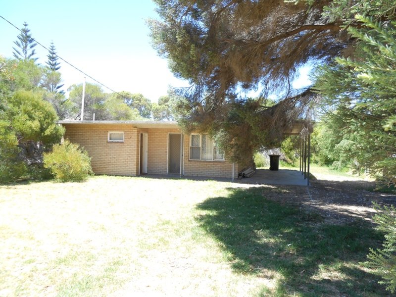 101 Gingin Road, Lancelin WA 6044