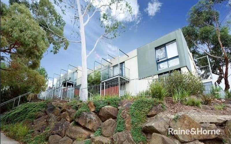 10/1 Grandview Avenue, Maribyrnong VIC 3032