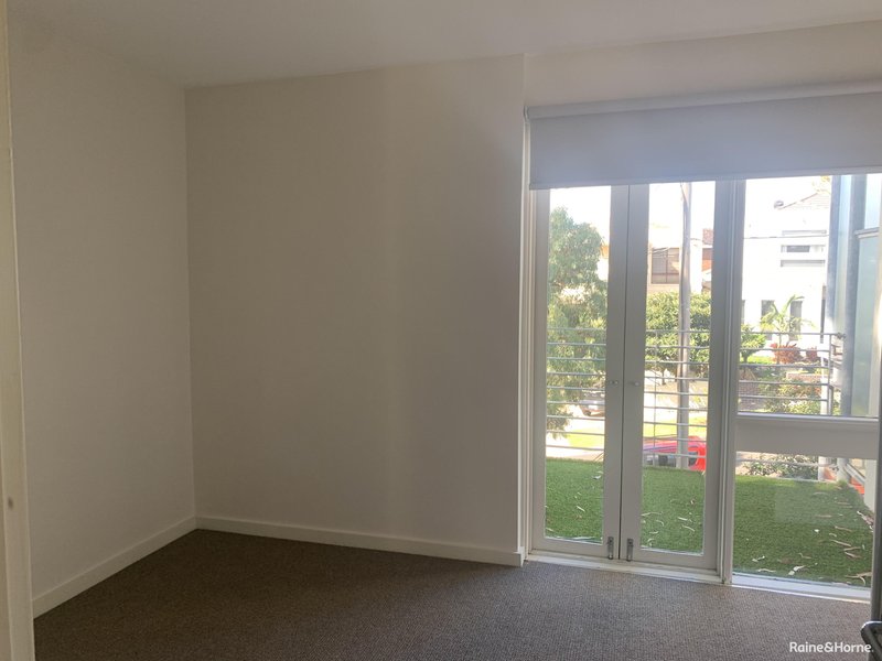 Photo - 10/1 Grandview Avenue, Maribyrnong VIC 3032 - Image 7