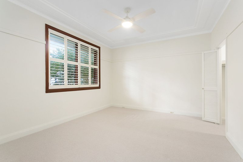 Photo - 101 Headland Road, North Curl Curl NSW 2099 - Image 3