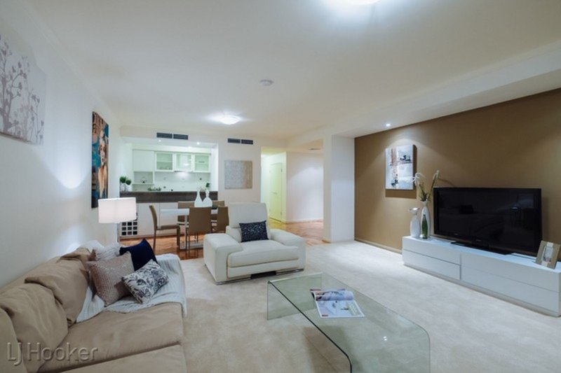 10/1 Henry Lawson Walk, East Perth WA 6004