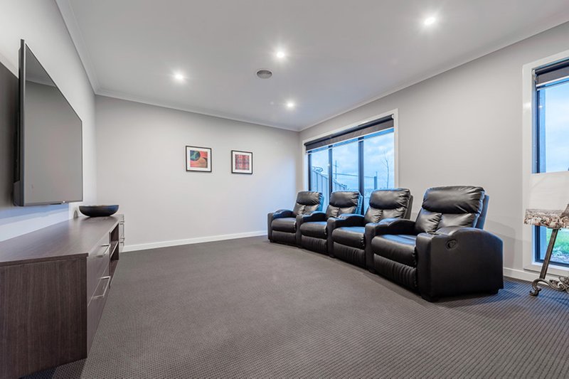 Photo - 101 Horizon Boulevard, Greenvale VIC 3059 - Image 8