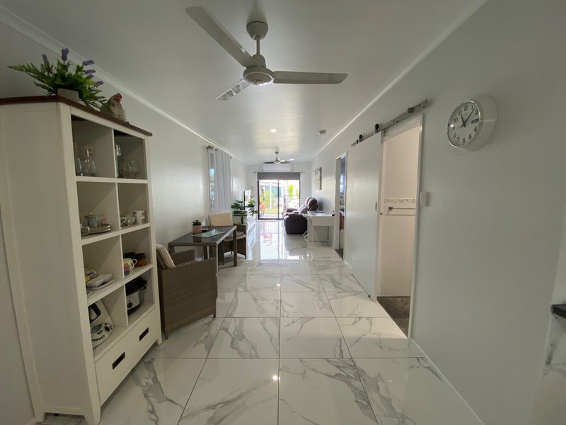 Photo - 10/1 Jacaranda Drive, Boyne Island QLD 4680 - Image 7