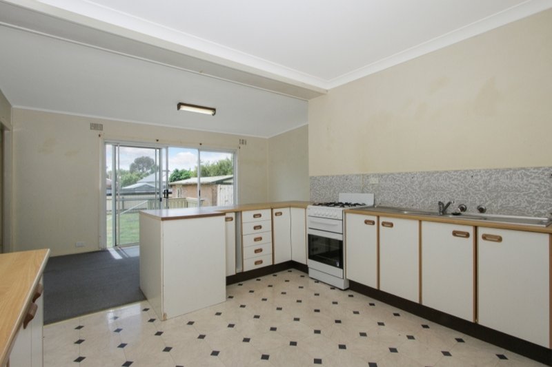 Photo - 101 Kinghorne Street, Goulburn NSW 2580 - Image 6