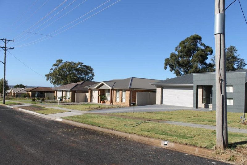 Photo - 101 Linda Drive, Dubbo NSW 2830 - Image 3