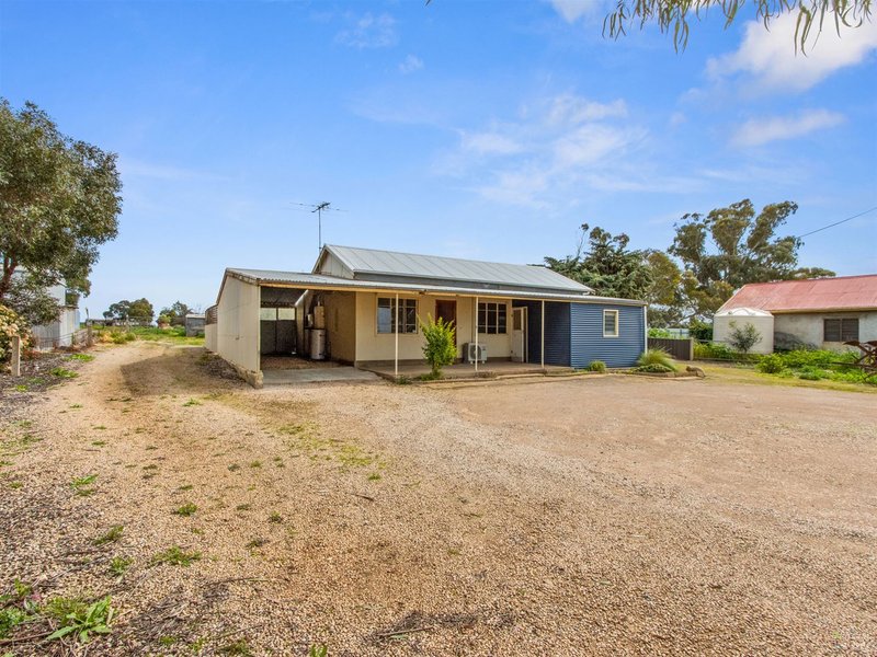 Photo - 101 Maitland Road, Minlaton SA 5575 - Image 3