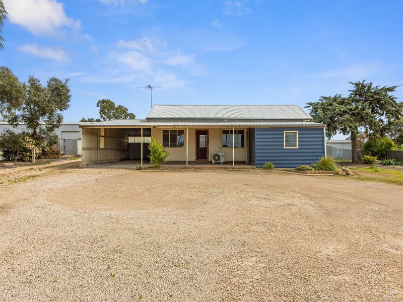 Photo - 101 Maitland Road, Minlaton SA 5575 - Image 4