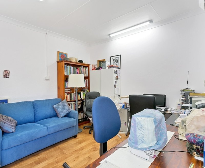 Photo - 10/1 Mcgregor St , Mooroobool QLD 4870 - Image 20