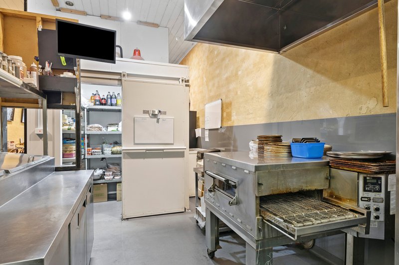 Photo - 101 Mollison Street, Kyneton VIC 3444 - Image 7