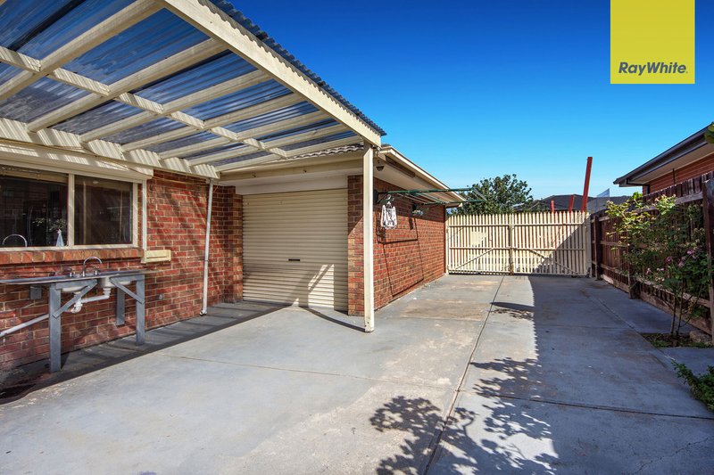 Photo - 101 Moonstone Circuit, St Albans VIC 3021 - Image 7