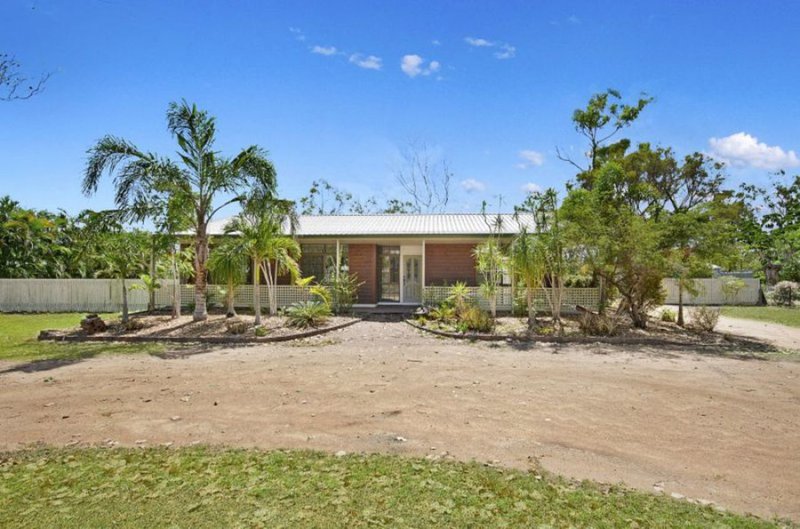 101 Mt Low Parkway, Mount Low QLD 4818