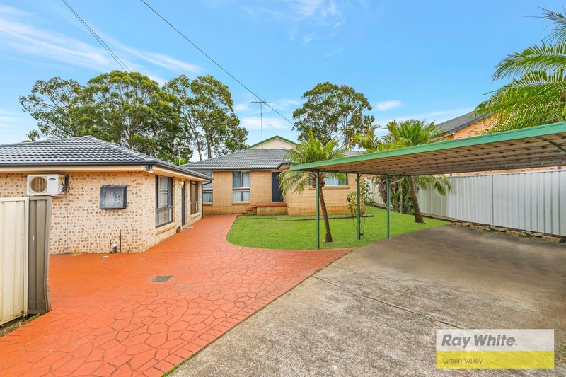 101 Oliveri Crescent, Green Valley NSW 2168