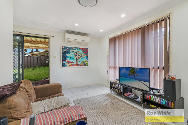 Photo - 101 Oliveri Crescent, Green Valley NSW 2168 - Image 15