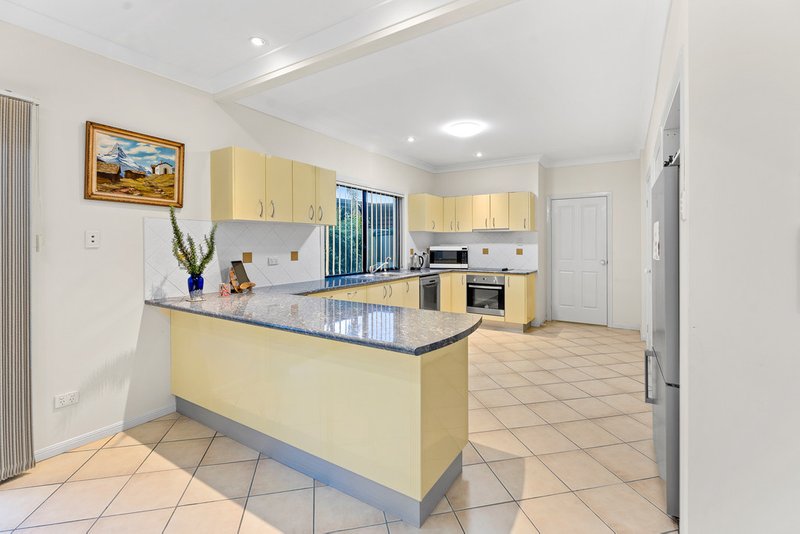 Photo - 101 Phillip Parade, Deception Bay QLD 4508 - Image 6