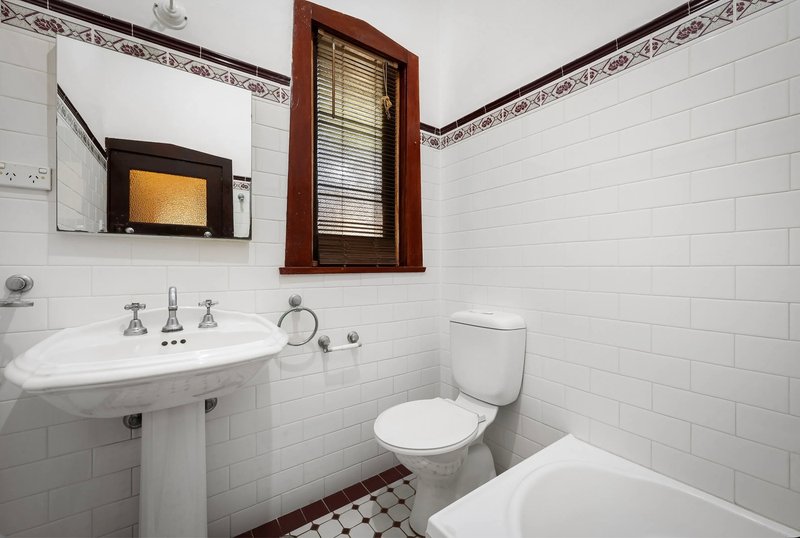Photo - 101 Queen Victoria Street, Bexley NSW 2207 - Image 6