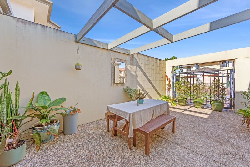 Photo - 10/1 Secondary Str , Upper Coomera QLD 4209 - Image 5