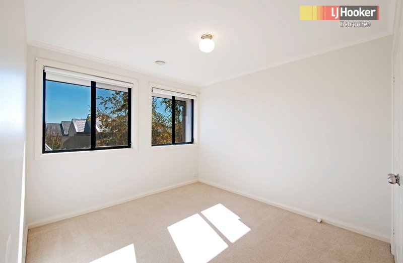 Photo - 101 Sugarloaf Circle, Palmerston ACT 2913 - Image 10