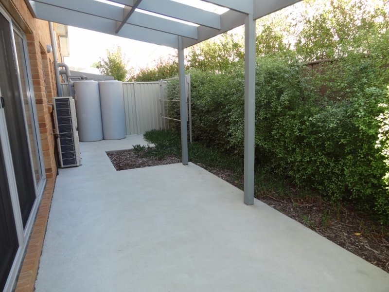 Photo - 10/10-12 Mulloon Street, Queanbeyan East NSW 2620 - Image 2