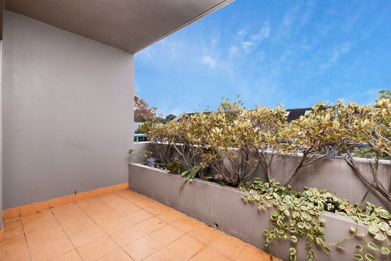 Photo - 10/10 Cassins Avenue, North Sydney NSW 2060 - Image 5