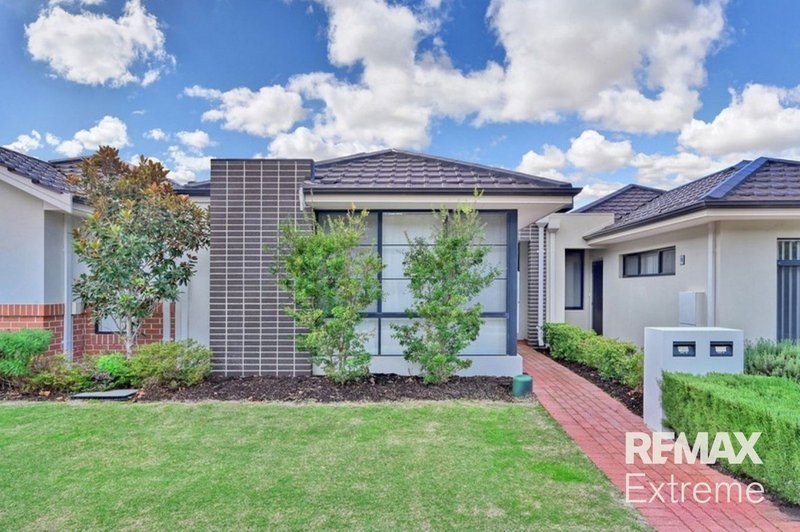 Photo - 10/10 Cordovan Parkway, Aveley WA 6069 - Image 1
