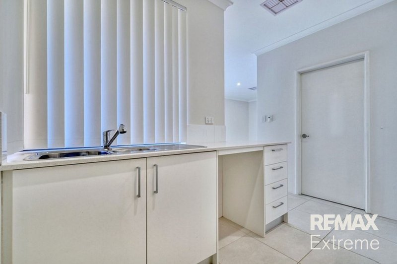 Photo - 10/10 Cordovan Parkway, Aveley WA 6069 - Image 5