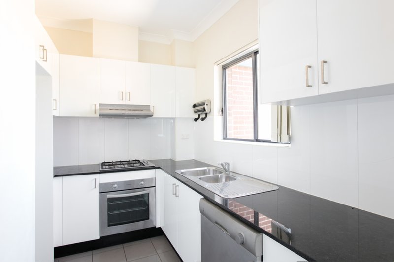 Photo - 10/10 Funda Place, Brookvale NSW 2100 - Image 2