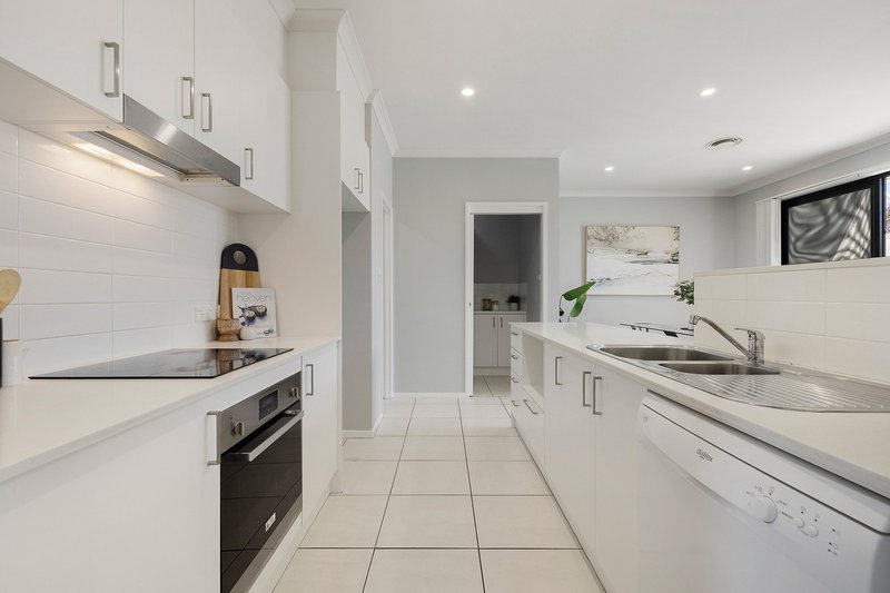 Photo - 10/10 Helpmann Street, Bonython ACT 2905 - Image 5